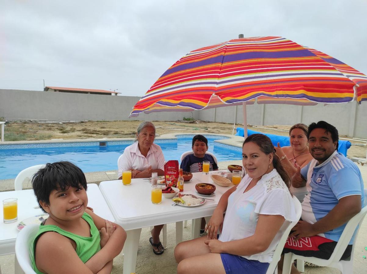 Hostal Las Garzas Del Pelado Playas Bagian luar foto
