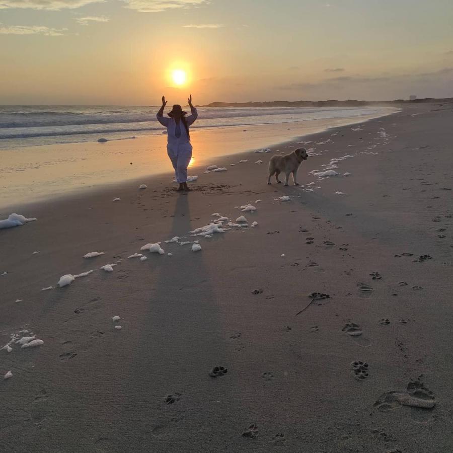 Hostal Las Garzas Del Pelado Playas Bagian luar foto