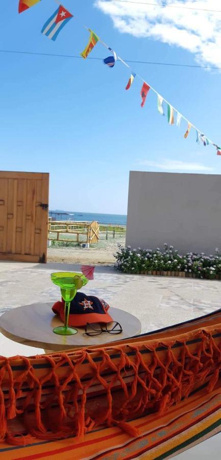 Hostal Las Garzas Del Pelado Playas Bagian luar foto